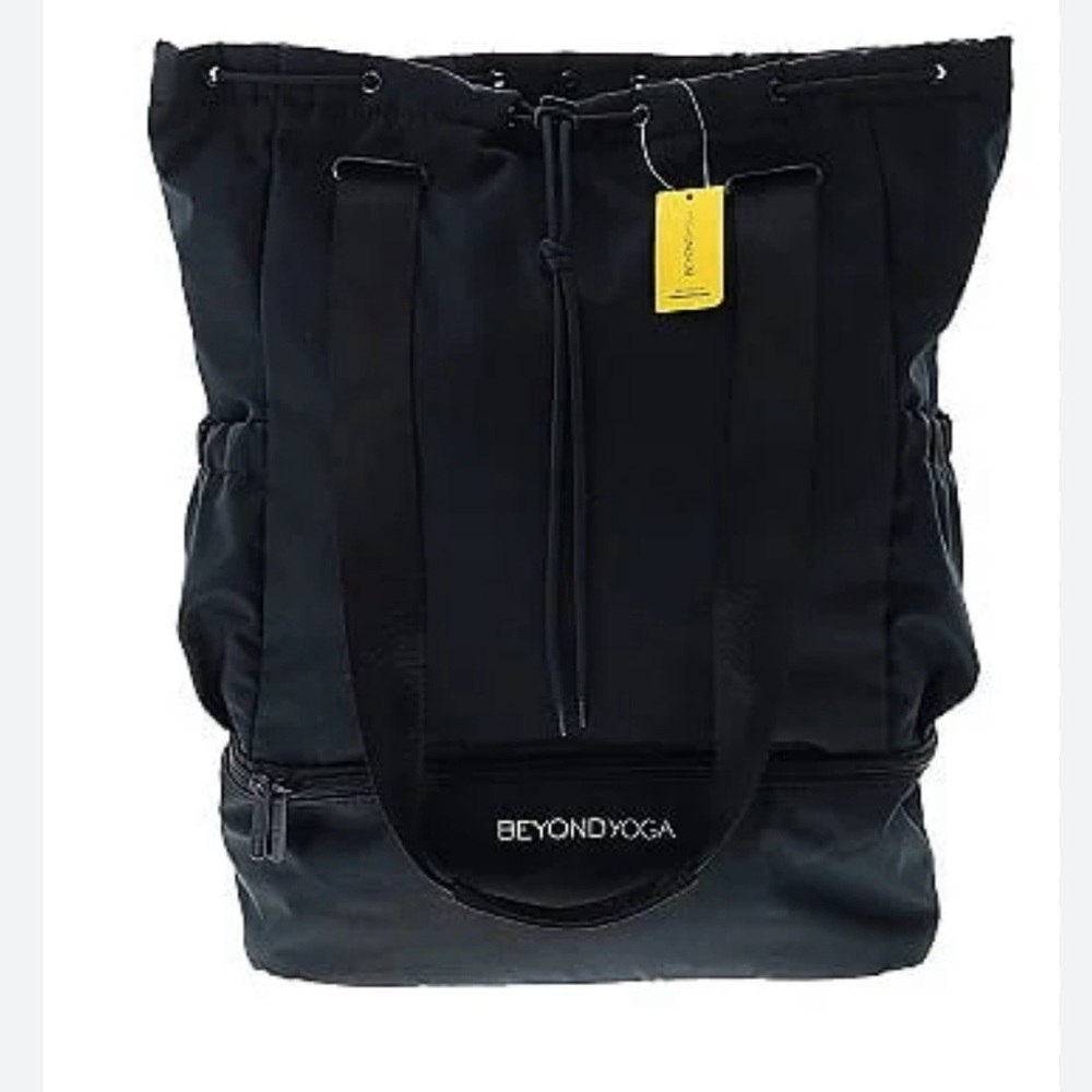 NWT Beyond Yoga Covertible Gym Bag